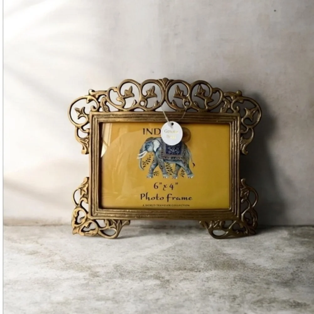 Ornate brass picture frame for 6”x4” photo